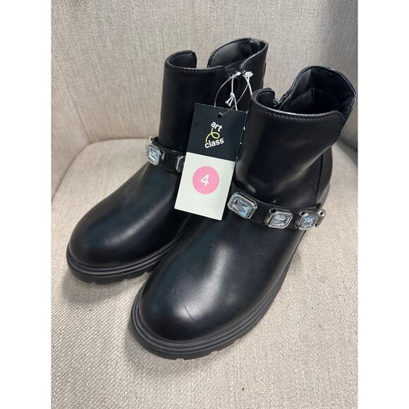 NWT Girls Art Class Black Catalina Boots - Size 4 - Picture 1 of 4